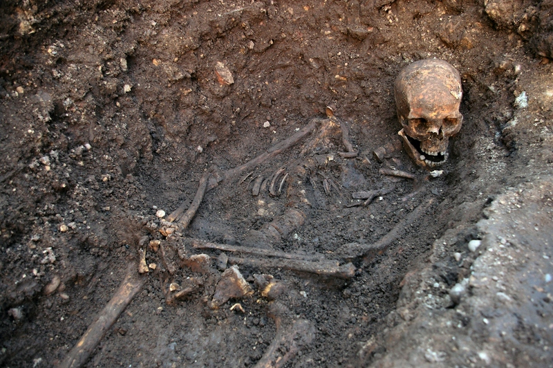 richardIIIgraveskeleton