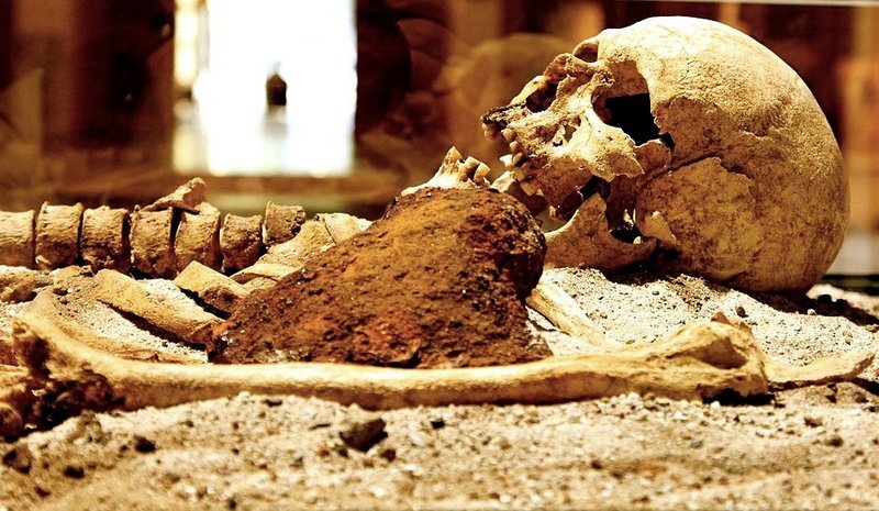 sozopolskeletonbinimgarten3