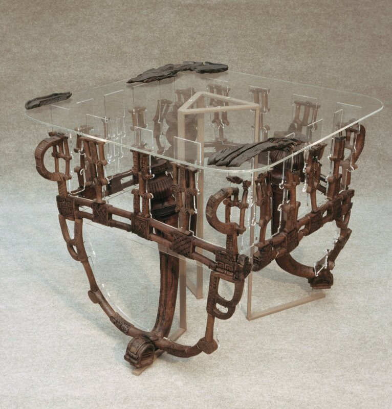 gordionwoodtable