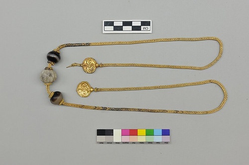 tombnecklace